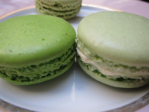 green-apple-pate-macarons