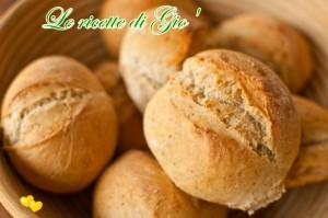 ricetta-panini-al-basilico-640x425